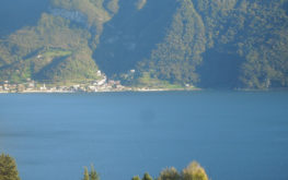 Lovere - Vista da lunga distanza - Lago Iseo